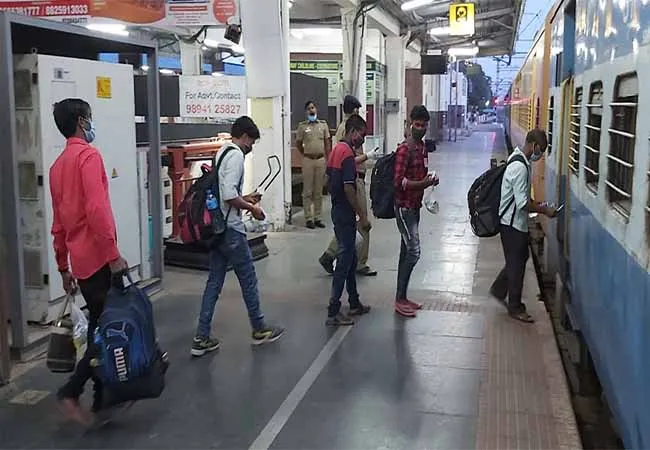 tamilnadu migrant workers trains 